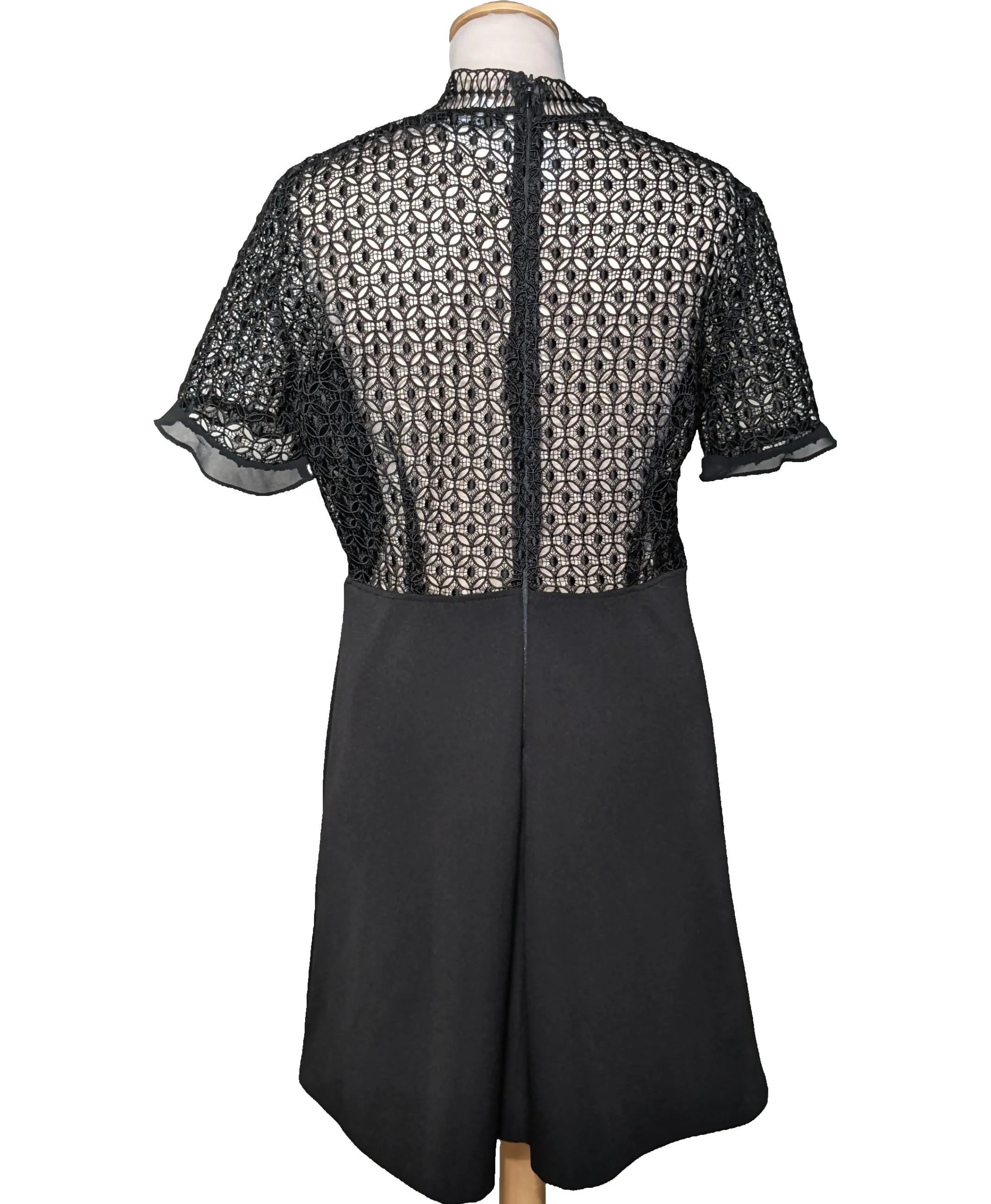 ZARA - Image 2