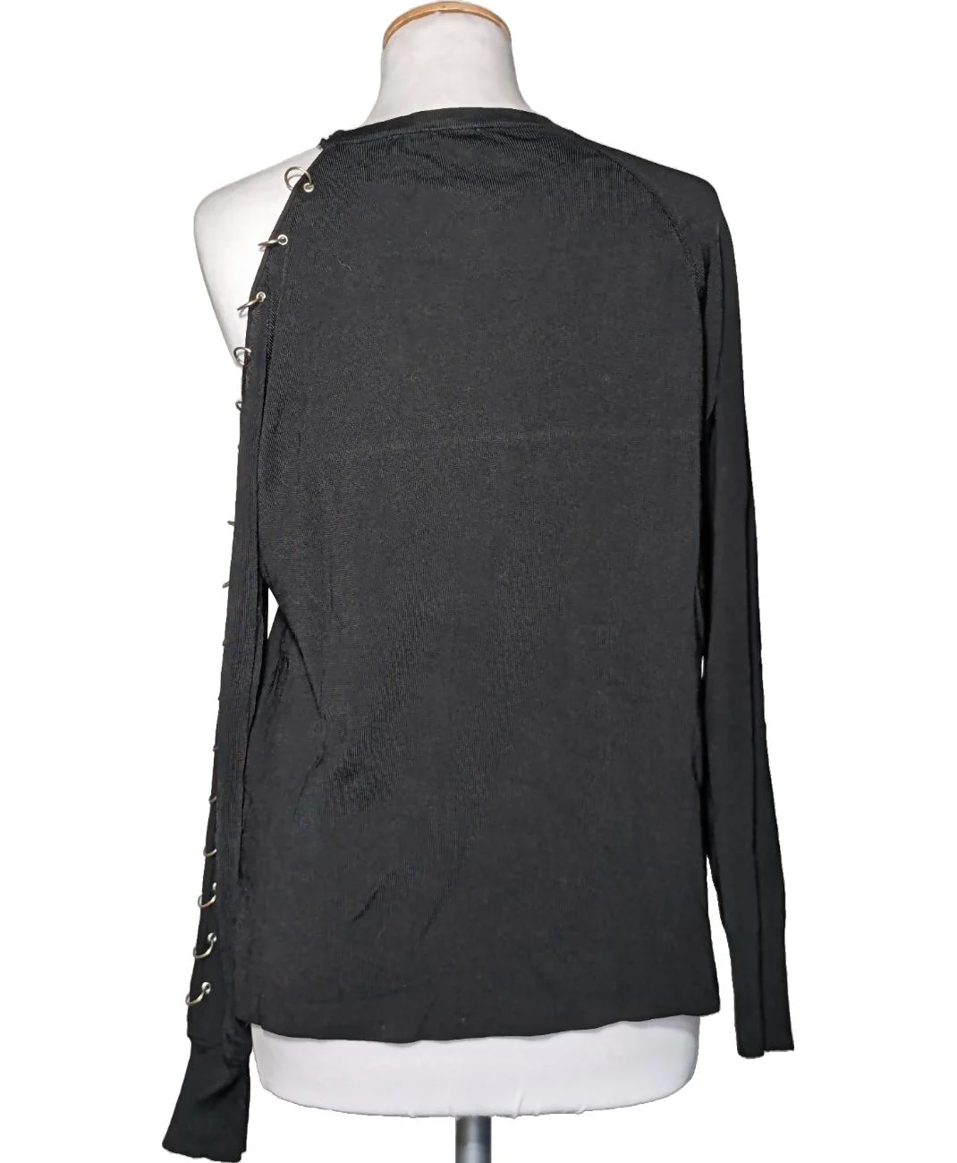 ZARA - Image 2